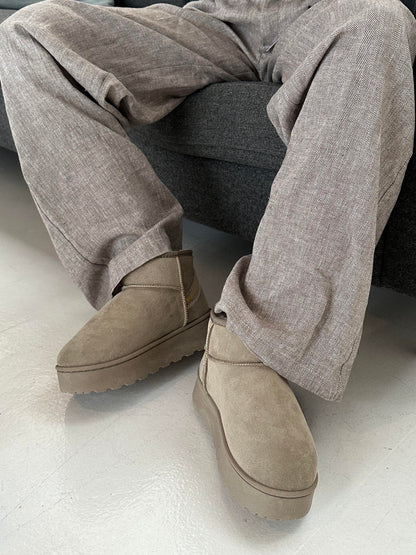 Teddy boot with plateau sole and braided detail - Light grey