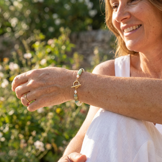 Natural Pearl Toggle Bracelet